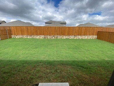 528 Meadow Run Dr, van Alstyne, TX 75495 - photo 4