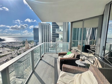 Paramount at Miami Worldcenter unit 2605, Miami, FL 33132 - photo 3