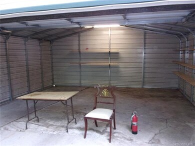 DOUBLE GARAGE