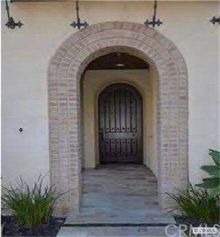 Covered Entryway