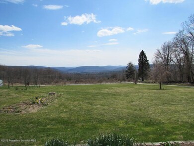 267 Post Hill Rd, Falls, PA 18615 - photo 4