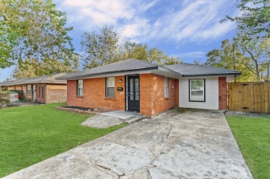 3034 Akard St, Houston, TX 77051 - photo 5