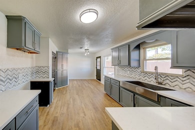 2002 Vermont St, Baytown, TX 77520 - photo 7