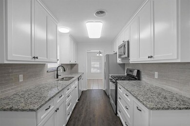 1101 Stanley St, Denton, TX 76201 - photo 2