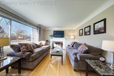 9338 Colorado St, Livonia, MI 48150 - photo 7