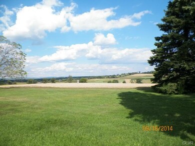 1642 Pen Argyl Rd, Pen Argyl, PA 18072 - photo 3