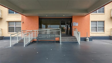 Yorkshire House unit 211, Saint Petersburg, FL 33715 - photo 5