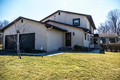 791 Strawberry Hill Rd E, Columbus, OH 43213 - photo 3