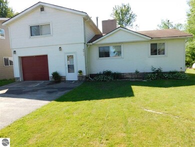 2913 W Lakeside Dr, West Branch, MI 48661 - photo 2