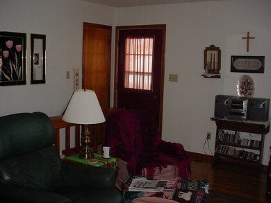 334 14th Ave NE, Jamestown, ND 58401 - photo 2