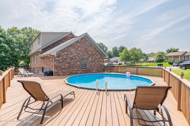 8303 Rosebowl Ct, Louisville, KY 40291 - photo 5