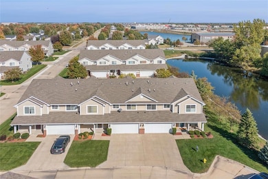857 SE Lakeview Ln, Waukee, IA 50263 - photo 2