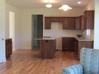 151 Maxwell Rd, Colonie, NY 12211 - photo 7