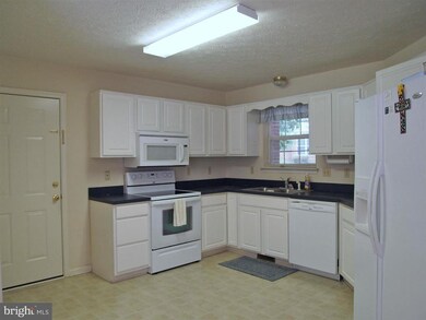 2622 Cornerstone Cir, Winchester, VA 22601 - photo 6