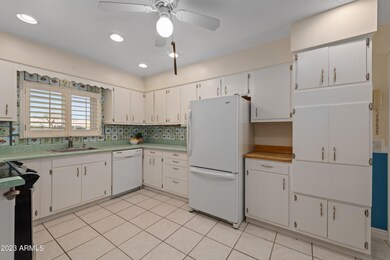 8620 N 7th Ave, Phoenix, AZ 85021 - photo 5