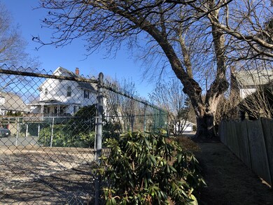 35 Rice St, Wellesley Hills, MA 02481 - photo 3