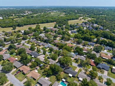 521 Bryan Dr, Denison, TX 75020 - photo 6