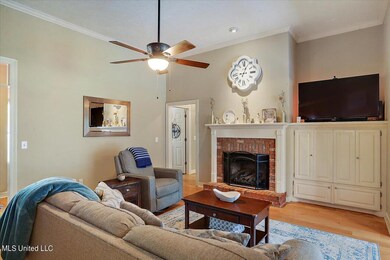 08-102 Middle Field Dr