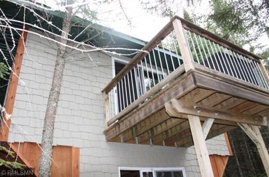 7985 Comet Rd Embarrass deck
