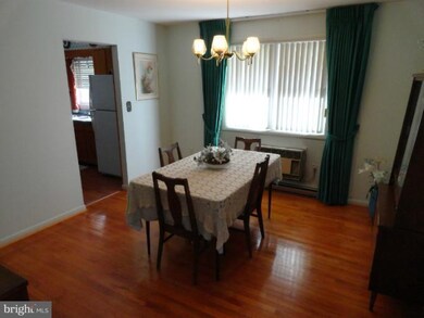 7825 Belgaro Rd, Laurel, MD 20723 - photo 5