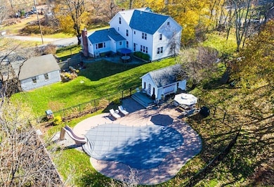 105 Fruit St, Hopkinton, MA 01748 - photo 2