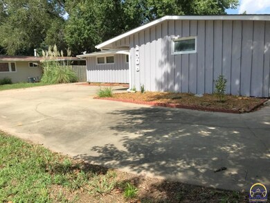 1406 SW Cornwall St, Topeka, KS 66611 - photo 4