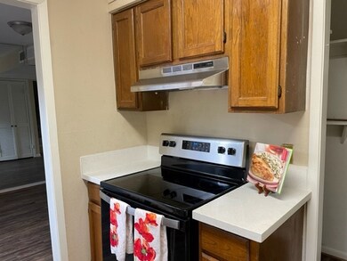 Stainless appliances.