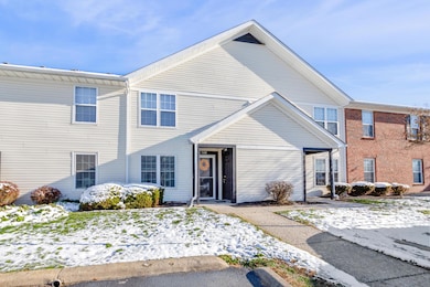 002-5488CedarSprings-Columbus-OH-43228-F