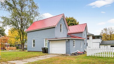 503 11th St E, Menomonie, WI 54751 - photo 3