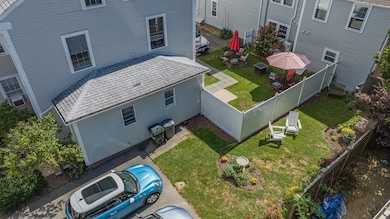 26 Strong St unit A, Newburyport, MA 01950 - photo 2