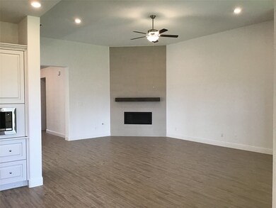 714 Platinum Stone Ln, Pinehurst, TX 77362 - photo 7