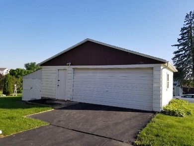 107 Reservoir St, Potosi, WI 53820 - photo 3