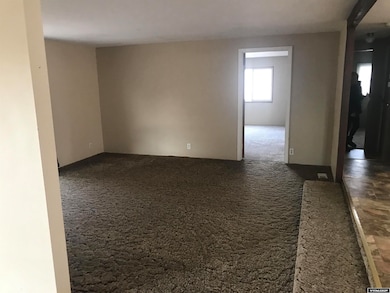 7 Darnall Rd, Riverton, WY 82501 - photo 2