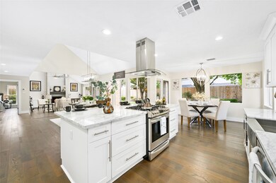 10218 Ella Lee Ln, Houston, TX 77042 - photo 2