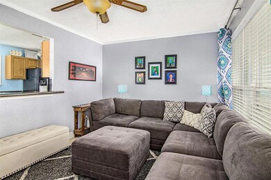 1511 Meadow Ln, Alvin, TX 77511 - photo 5