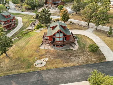 41 Western Red Cedar St-14