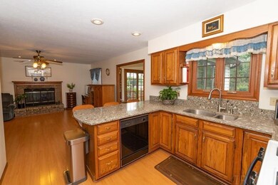 13741 Creston Hills Dr, Mishawaka, IN 46544 - photo 7