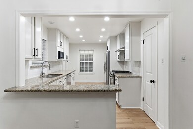 5517 Aspen St, Houston, TX 77081 - photo 5