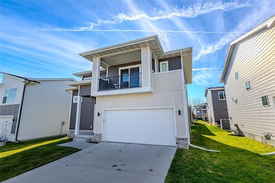 17118 Blue Sage Ln, Urbandale, IA 50323 - photo 4