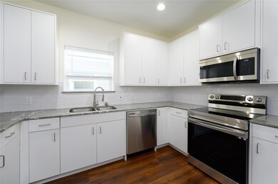 617 W Elm St, Denison, TX 75020 - photo 6