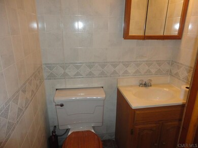 1748 Goucher St, Johnstown, PA 15905 - photo 4