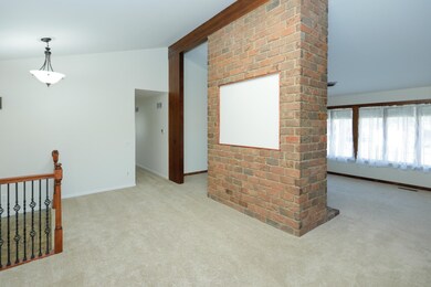 127 Maple Circle-104
