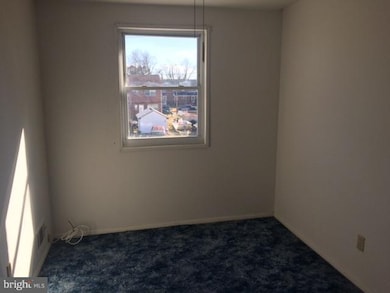 1031 Foxwood Ln, Essex, MD 21221 - photo 6