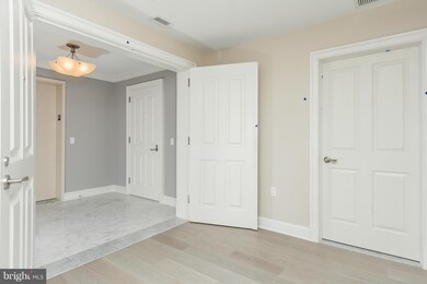 The Ritz-Carlton Residences, Baltimore, MD 21230 - photo 6