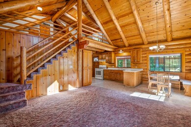 4416FoothillBlvd-006