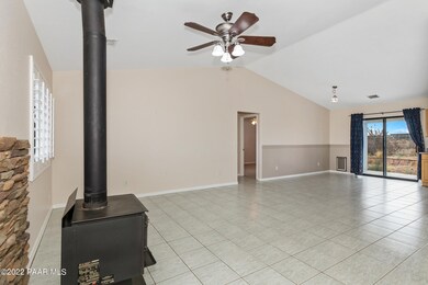 011_Living Room And Dining Area