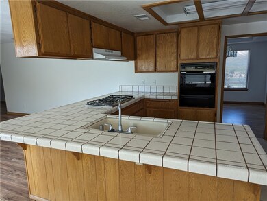 13680 Wanita Place, Victorville, CA 92395 - photo 7