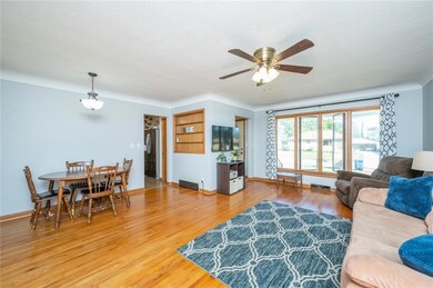 3308 Lindlavista Way, Des Moines, IA 50310 - photo 4