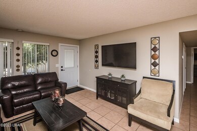 1757LosLagosDrUnitA_09