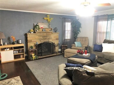 325 E Haskell St, Loudonville, OH 44842 - photo 2